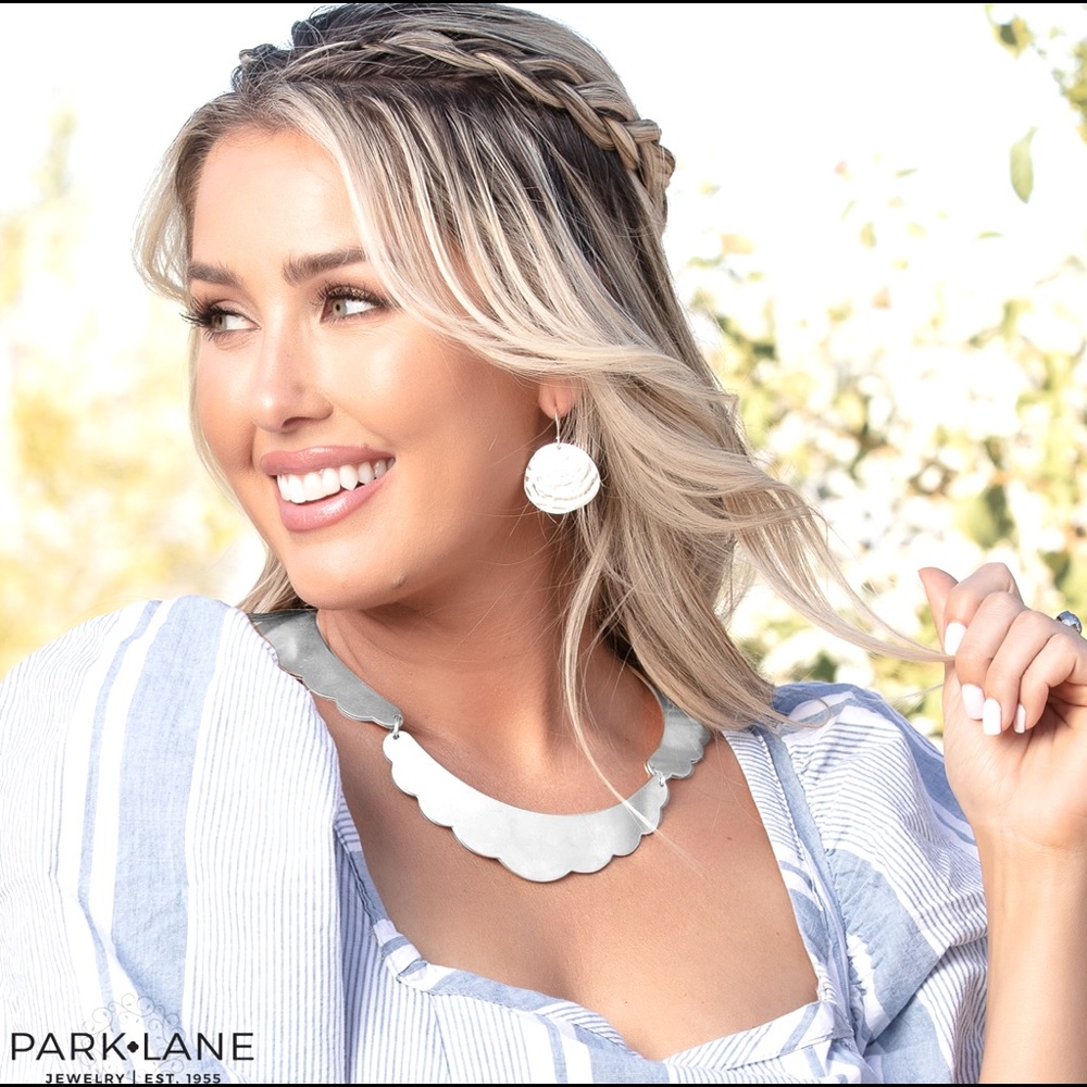 Park Lane - Tulip Necklace